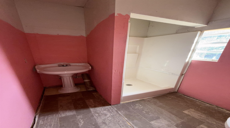 1156 Espejo Molina Rd, LAREDO, Texas 78046, 4 Bedrooms Bedrooms, 6 Rooms Rooms,2 BathroomsBathrooms,Residential,For Sale,1156 Espejo Molina Rd,20260405