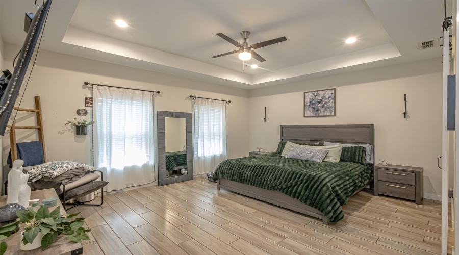 1316 Sambar Lp, Laredo, Texas 78045, 5 Bedrooms Bedrooms, 9 Rooms Rooms,3 BathroomsBathrooms,Residential,For Sale,1316 Sambar Lp,20260408