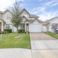 1316 Sambar Lp, Laredo, Texas 78045, 5 Bedrooms Bedrooms, 9 Rooms Rooms,3 BathroomsBathrooms,Residential,For Sale,1316 Sambar Lp,20260408