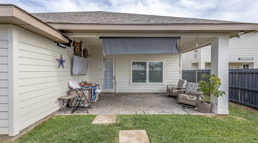 1316 Sambar Lp, Laredo, Texas 78045, 5 Bedrooms Bedrooms, 9 Rooms Rooms,3 BathroomsBathrooms,Residential,For Sale,1316 Sambar Lp,20260408