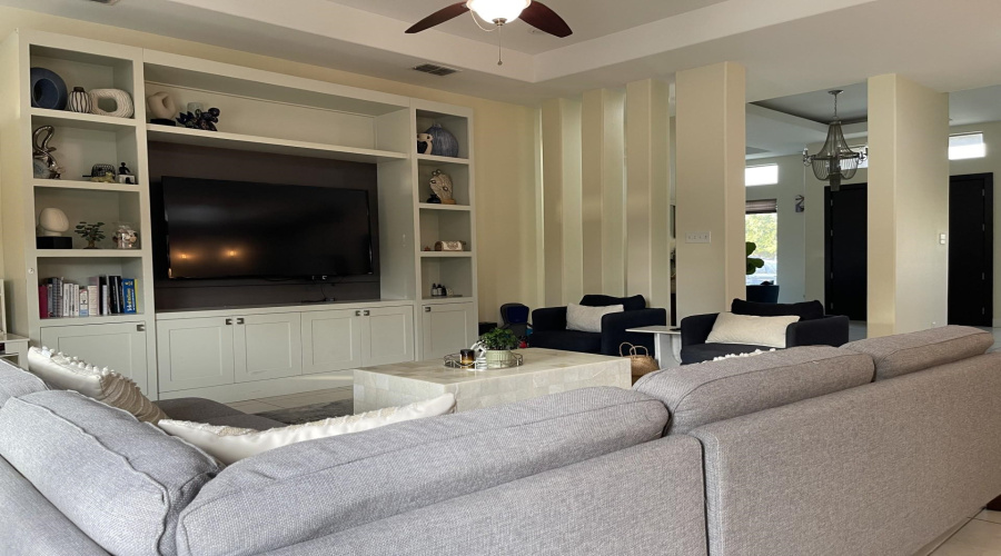 7604 Patricia Highsmith Dr, Laredo, Texas 78041-4163, 4 Bedrooms Bedrooms, 8 Rooms Rooms,3 BathroomsBathrooms,Residential,For Sale,7604 Patricia Highsmith Dr,20260410