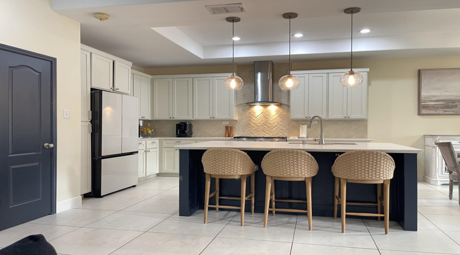 7604 Patricia Highsmith Dr, Laredo, Texas 78041-4163, 4 Bedrooms Bedrooms, 8 Rooms Rooms,3 BathroomsBathrooms,Residential,For Sale,7604 Patricia Highsmith Dr,20260410