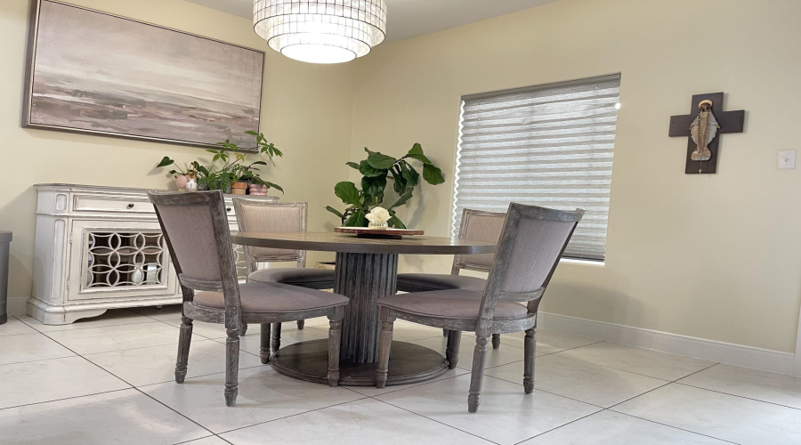 7604 Patricia Highsmith Dr, Laredo, Texas 78041-4163, 4 Bedrooms Bedrooms, 8 Rooms Rooms,3 BathroomsBathrooms,Residential,For Sale,7604 Patricia Highsmith Dr,20260410