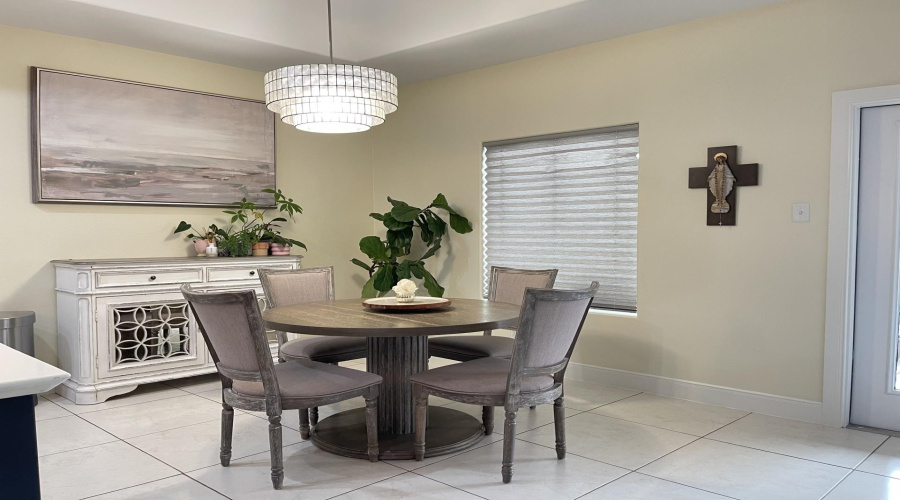 7604 Patricia Highsmith Dr, Laredo, Texas 78041-4163, 4 Bedrooms Bedrooms, 8 Rooms Rooms,3 BathroomsBathrooms,Residential,For Sale,7604 Patricia Highsmith Dr,20260410