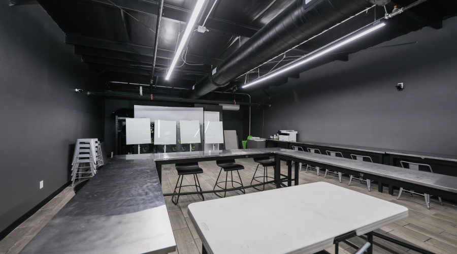 8218 Casa Verde Rd, LAREDO, Texas 78041, 1 Room Rooms,1 BathroomBathrooms,Commercial retail/office,For Sale,8218 Casa Verde Rd,20260411