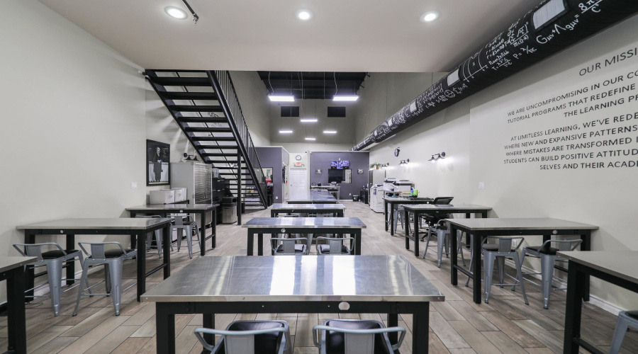 8218 Casa Verde Rd, LAREDO, Texas 78041, 1 Room Rooms,1 BathroomBathrooms,Commercial retail/office,For Sale,8218 Casa Verde Rd,20260411