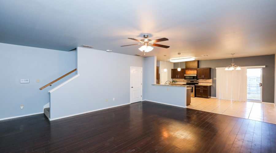 2619 San Isidro Pkwy, LAREDO, Texas 78045, 2 Bedrooms Bedrooms, 3 Rooms Rooms,2 BathroomsBathrooms,Residential,For Rent,2619 San Isidro Pkwy,20260412