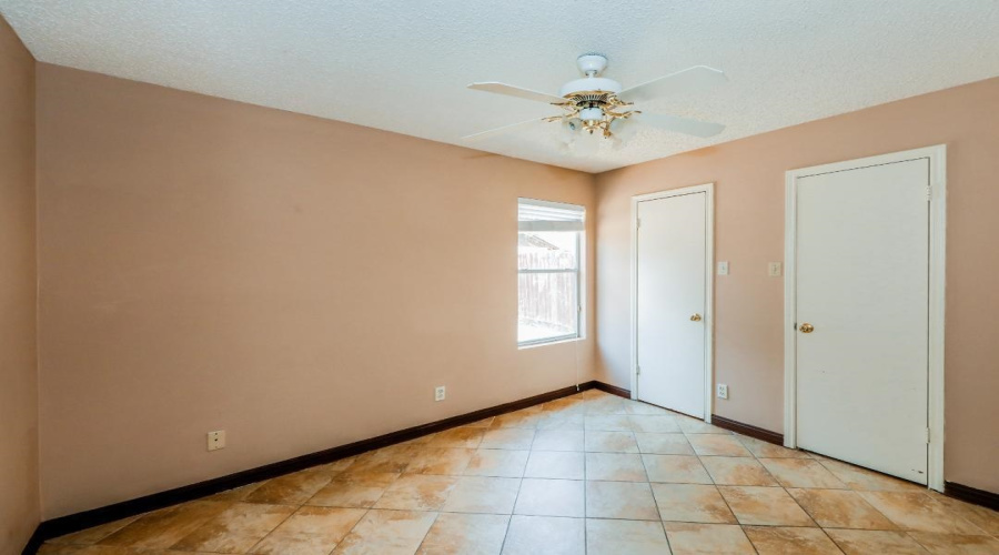 11811 Fawn Dr, Laredo, Texas 78045, 3 Bedrooms Bedrooms, 5 Rooms Rooms,2 BathroomsBathrooms,Residential,For Rent,11811 Fawn Dr,20260413