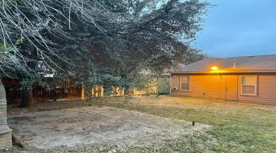 11811 Fawn Dr, Laredo, Texas 78045, 3 Bedrooms Bedrooms, 5 Rooms Rooms,2 BathroomsBathrooms,Residential,For Rent,11811 Fawn Dr,20260413