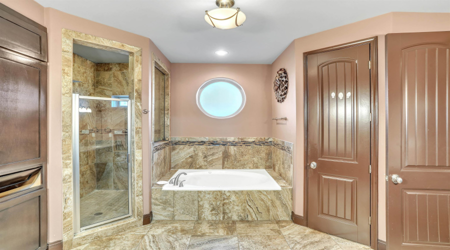 304 Tomcat Ln., Laredo, Texas 78045, 4 Bedrooms Bedrooms, 8 Rooms Rooms,4 BathroomsBathrooms,Residential,For Sale,304 Tomcat Ln.,20260416