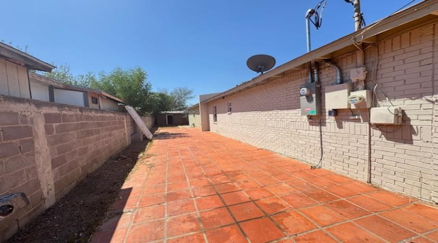 2909 Bismark St, Laredo, Texas 78043, 2 Bedrooms Bedrooms, 4 Rooms Rooms,2 BathroomsBathrooms,Residential,For Rent,2909 Bismark St,20260420