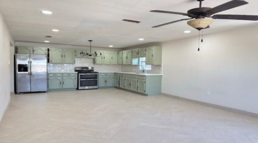 2909 Bismark St, Laredo, Texas 78043, 2 Bedrooms Bedrooms, 4 Rooms Rooms,2 BathroomsBathrooms,Residential,For Rent,2909 Bismark St,20260420