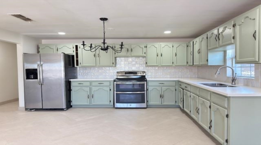 2909 Bismark St, Laredo, Texas 78043, 2 Bedrooms Bedrooms, 4 Rooms Rooms,2 BathroomsBathrooms,Residential,For Rent,2909 Bismark St,20260420