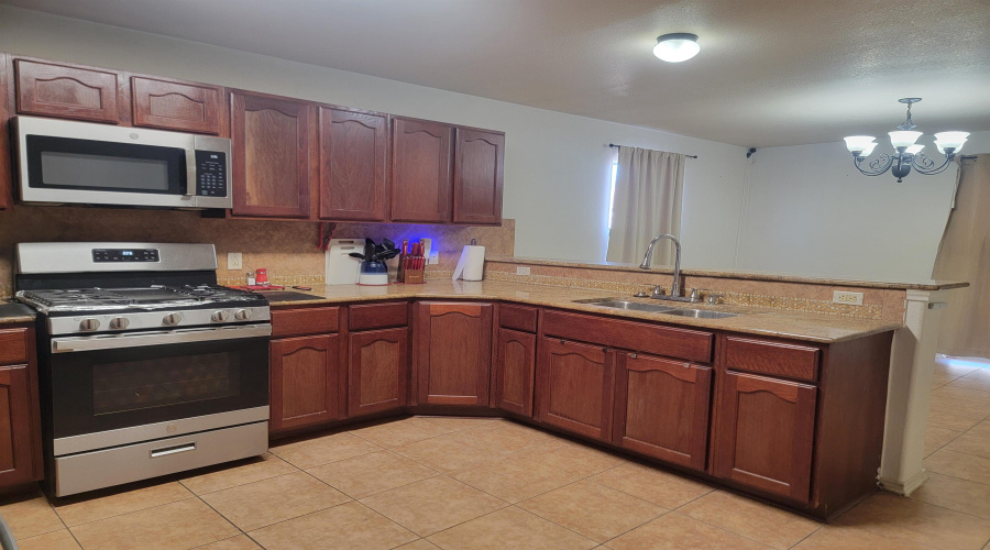 837 George Read Dr, Laredo, Texas 78043, 3 Bedrooms Bedrooms, 5 Rooms Rooms,2 BathroomsBathrooms,Residential,For Sale,837 George Read Dr,20260421