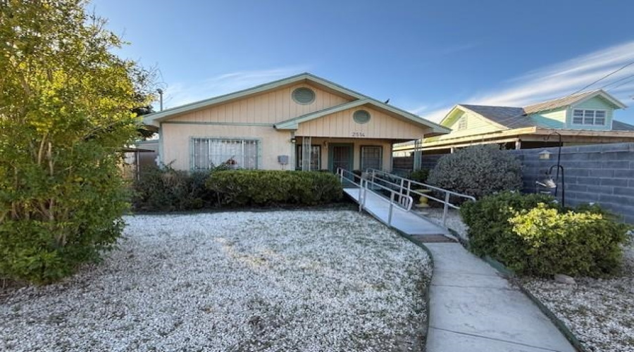 2514 Davis Ave, Laredo, Texas 78040, 3 Bedrooms Bedrooms, 7 Rooms Rooms,1 BathroomBathrooms,Residential,For Sale,2514 Davis Ave,20260425