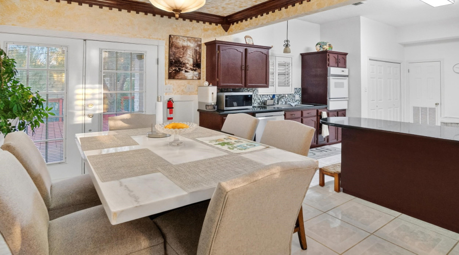 9013 Cliff Dr, Laredo, Texas 78045, 3 Bedrooms Bedrooms, 8 Rooms Rooms,3 BathroomsBathrooms,Residential,For Sale,9013 Cliff Dr,20260430