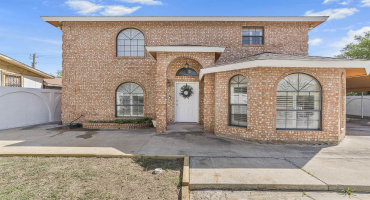 524 Norwich Lp, LAREDO, Texas 78045-8500, 4 Bedrooms Bedrooms, 8 Rooms Rooms,2 BathroomsBathrooms,Residential,For Sale,524 Norwich Lp,20260434