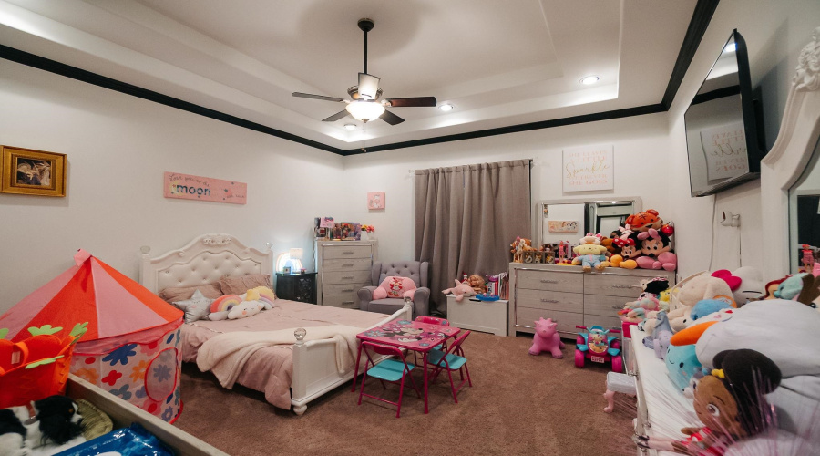 302 Lake Clark Ct, Laredo, Texas 78041, 4 Bedrooms Bedrooms, 9 Rooms Rooms,4 BathroomsBathrooms,Residential,For Rent,302 Lake Clark Ct,20260435