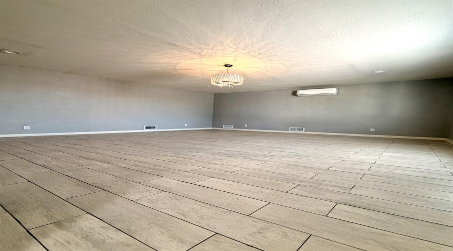 2606 Alegria St, Laredo, Texas 78046, 4 Bedrooms Bedrooms, 6 Rooms Rooms,2 BathroomsBathrooms,Residential,For Sale,2606 Alegria St,20260438