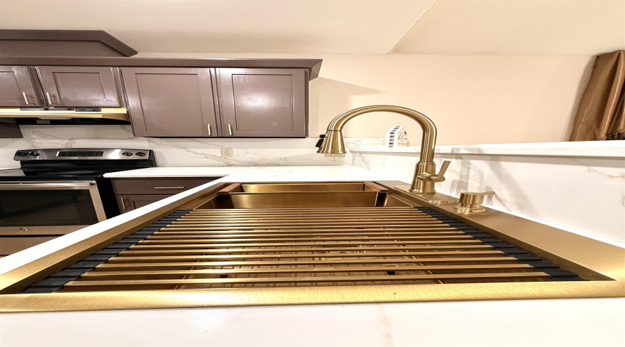 2606 Alegria St, Laredo, Texas 78046, 4 Bedrooms Bedrooms, 6 Rooms Rooms,2 BathroomsBathrooms,Residential,For Sale,2606 Alegria St,20260438