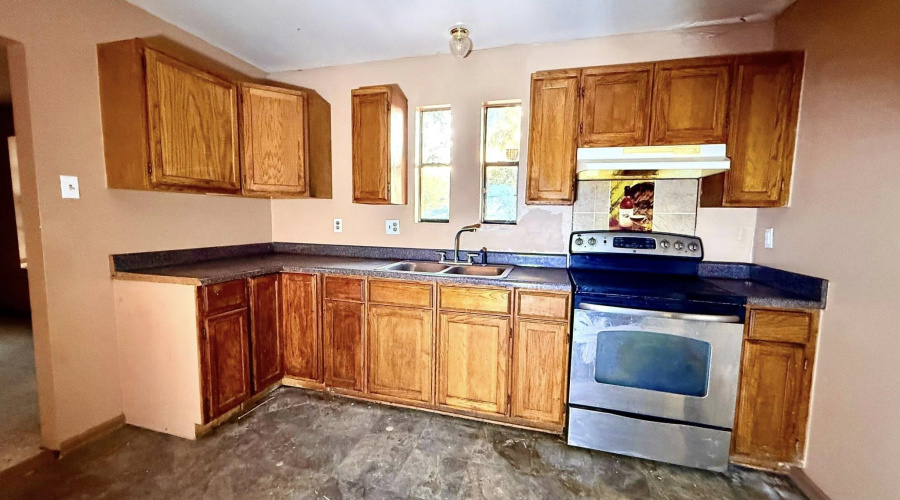 1001 N Lost Creek Lp, Laredo, Texas 78046, 3 Bedrooms Bedrooms, 7 Rooms Rooms,1 BathroomBathrooms,Residential,For Rent,1001 N Lost Creek Lp,20260445