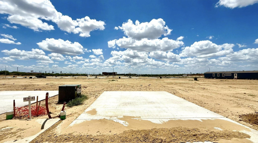 5043 Los Caballos Lp., Laredo, Texas 78046, 3 Bedrooms Bedrooms, 6 Rooms Rooms,2 BathroomsBathrooms,Residential,For Sale,5043 Los Caballos Lp.,20260447