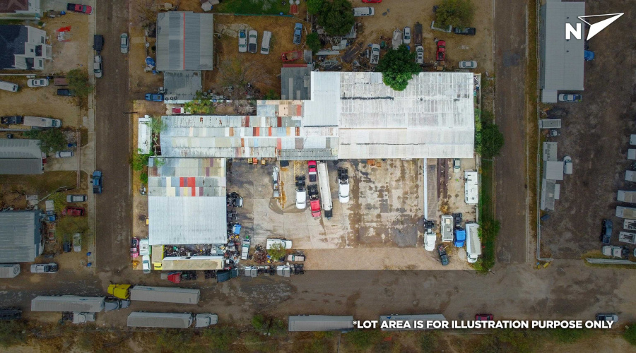 300 N Ejido Ave, Laredo, Texas 78043, 1 Bedroom Bedrooms, 6 Rooms Rooms,2 BathroomsBathrooms,Commercial/industrial,For Sale,300 N Ejido Ave,20260456