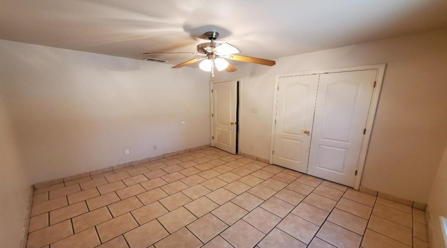 513 Shiloh Dr, LAREDO, Texas 78045, ,Multi-family,For Sale,513 Shiloh Dr,20260455