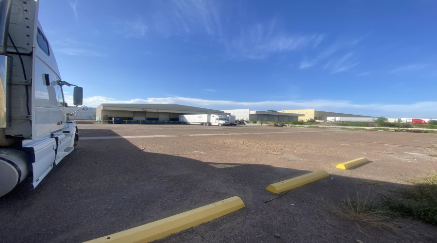 419 Grand Central Blvd, LAREDO, Texas 78045, 1 Bedroom Bedrooms, 21 Rooms Rooms,2 BathroomsBathrooms,Commercial/industrial,For Sale,419 Grand Central Blvd,20260462