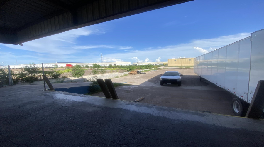 419 Grand Central Blvd, LAREDO, Texas 78045, 1 Bedroom Bedrooms, 21 Rooms Rooms,2 BathroomsBathrooms,Commercial/industrial,For Sale,419 Grand Central Blvd,20260462