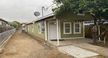 305 W Ash St, LAREDO, Texas 78040, 2 Bedrooms Bedrooms, 4 Rooms Rooms,1 BathroomBathrooms,Residential,For Rent,305 W Ash St,20260454