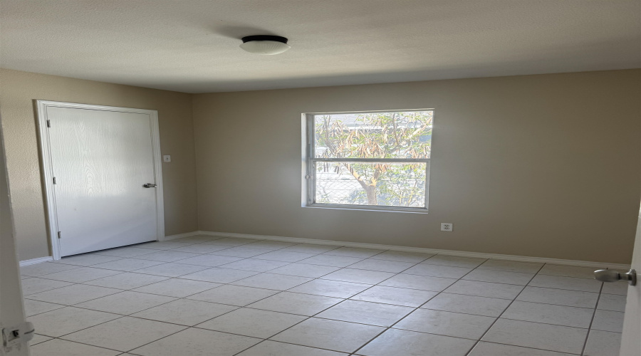 314 Redfish Dr, Laredo, Texas 78043, 3 Bedrooms Bedrooms, 5 Rooms Rooms,2 BathroomsBathrooms,Residential,For Rent,314 Redfish Dr,20260466