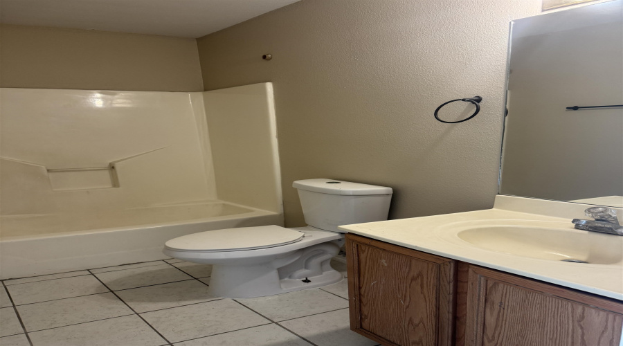 314 Redfish Dr, Laredo, Texas 78043, 3 Bedrooms Bedrooms, 5 Rooms Rooms,2 BathroomsBathrooms,Residential,For Rent,314 Redfish Dr,20260466