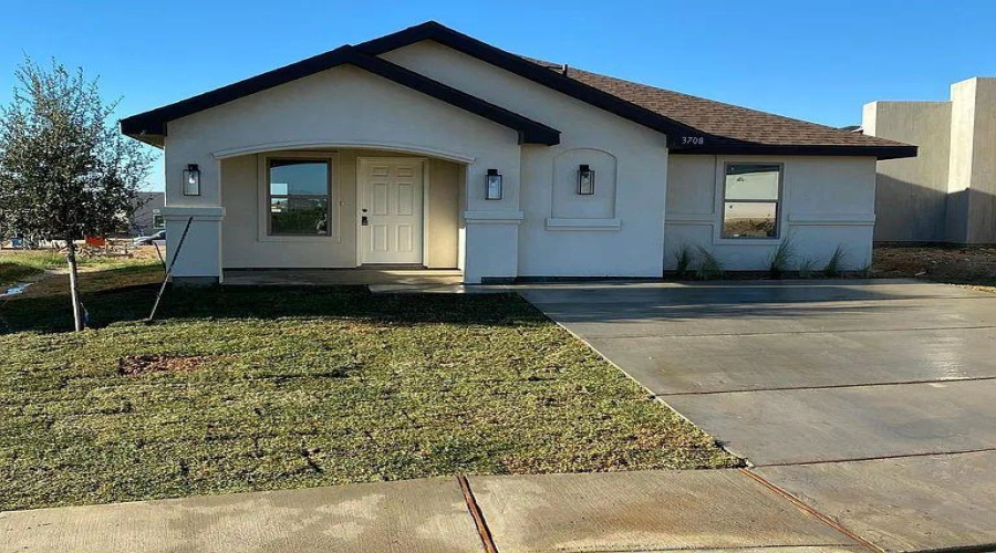 3708 Bella St., Laredo, Texas 78046, 4 Bedrooms Bedrooms, 7 Rooms Rooms,2 BathroomsBathrooms,Residential,For Sale,3708 Bella St.,20260468