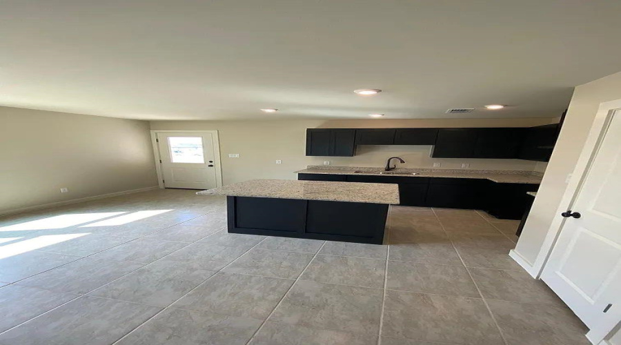 3708 Bella St., Laredo, Texas 78046, 4 Bedrooms Bedrooms, 7 Rooms Rooms,2 BathroomsBathrooms,Residential,For Sale,3708 Bella St.,20260468