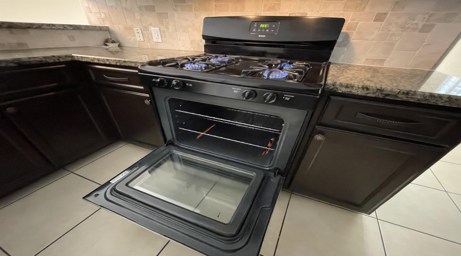 2202 OKane St, LAREDO, Texas 78043, 3 Bedrooms Bedrooms, 6 Rooms Rooms,2 BathroomsBathrooms,Residential,For Rent,2202 OKane St,20260470