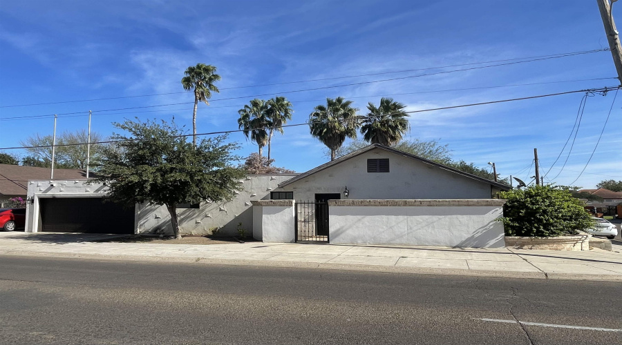 2202 OKane St, LAREDO, Texas 78043, 3 Bedrooms Bedrooms, 6 Rooms Rooms,2 BathroomsBathrooms,Residential,For Rent,2202 OKane St,20260470