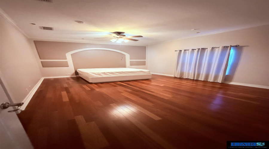 1911 Silverwood Dr, LAREDO, Texas 78045, 3 Bedrooms Bedrooms, 6 Rooms Rooms,3 BathroomsBathrooms,Residential,For Rent,1911 Silverwood Dr,20260471