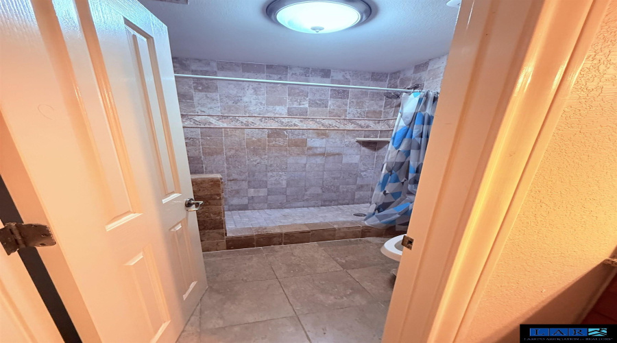 1911 Silverwood Dr, LAREDO, Texas 78045, 3 Bedrooms Bedrooms, 6 Rooms Rooms,3 BathroomsBathrooms,Residential,For Rent,1911 Silverwood Dr,20260471