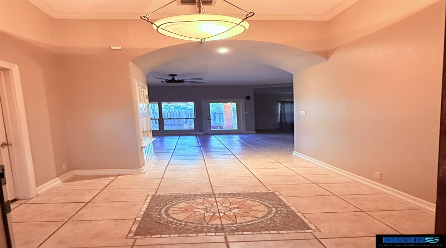 1911 Silverwood Dr, LAREDO, Texas 78045, 3 Bedrooms Bedrooms, 6 Rooms Rooms,3 BathroomsBathrooms,Residential,For Rent,1911 Silverwood Dr,20260471