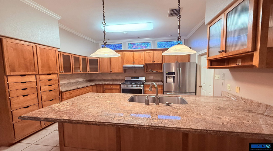 1911 Silverwood Dr, LAREDO, Texas 78045, 3 Bedrooms Bedrooms, 6 Rooms Rooms,3 BathroomsBathrooms,Residential,For Rent,1911 Silverwood Dr,20260471