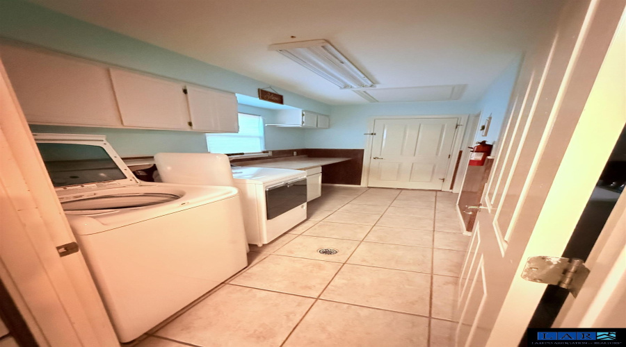 1911 Silverwood Dr, LAREDO, Texas 78045, 3 Bedrooms Bedrooms, 6 Rooms Rooms,3 BathroomsBathrooms,Residential,For Rent,1911 Silverwood Dr,20260471