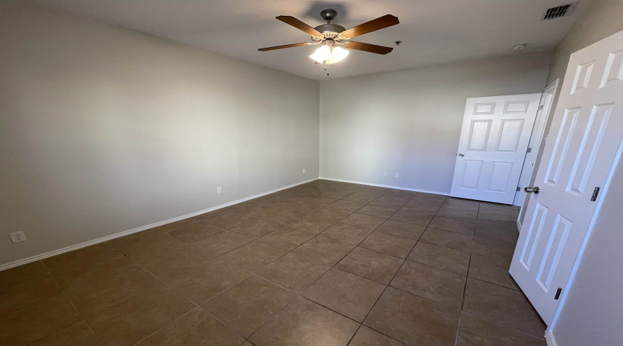 5402 Marcella Ave, LAREDO, Texas 78041, 1 Bedroom Bedrooms, 4 Rooms Rooms,1 BathroomBathrooms,Residential,For Rent,5402 Marcella Ave,20260472