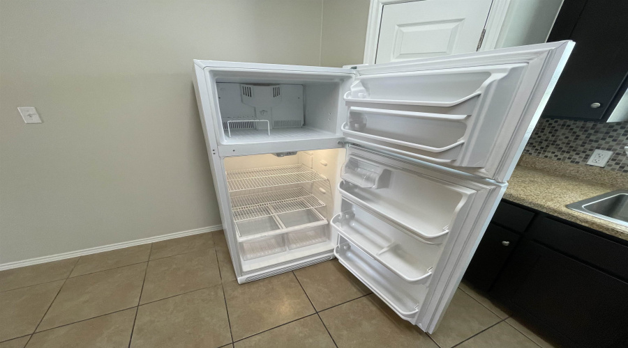 5402 Marcella Ave, LAREDO, Texas 78041, 1 Bedroom Bedrooms, 4 Rooms Rooms,1 BathroomBathrooms,Residential,For Rent,5402 Marcella Ave,20260472