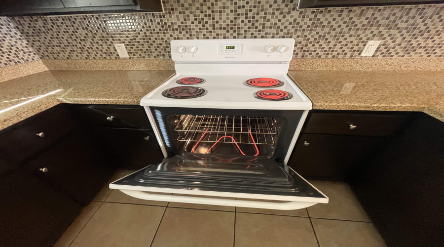 5402 Marcella Ave, LAREDO, Texas 78041, 1 Bedroom Bedrooms, 4 Rooms Rooms,1 BathroomBathrooms,Residential,For Rent,5402 Marcella Ave,20260472