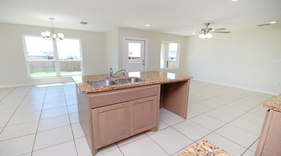 3712 Jaime Martin, Laredo, Texas 78046, 4 Bedrooms Bedrooms, 8 Rooms Rooms,2 BathroomsBathrooms,Residential,For Sale,3712 Jaime Martin,20252738