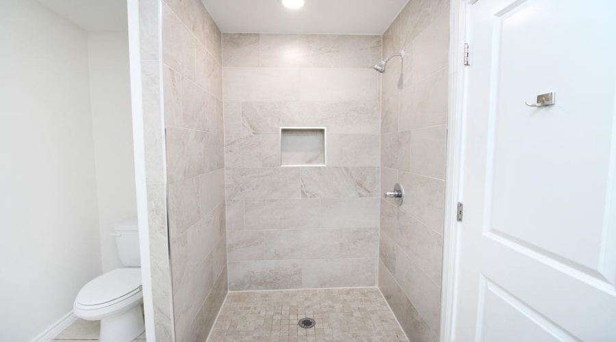 3712 Jaime Martin, Laredo, Texas 78046, 4 Bedrooms Bedrooms, 8 Rooms Rooms,2 BathroomsBathrooms,Residential,For Sale,3712 Jaime Martin,20252738