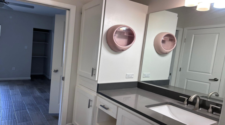 10902 International Blvd, Laredo, Texas 78045, 3 Bedrooms Bedrooms, 3 Rooms Rooms,2 BathroomsBathrooms,Residential,For Rent,10902 International Blvd,20260476