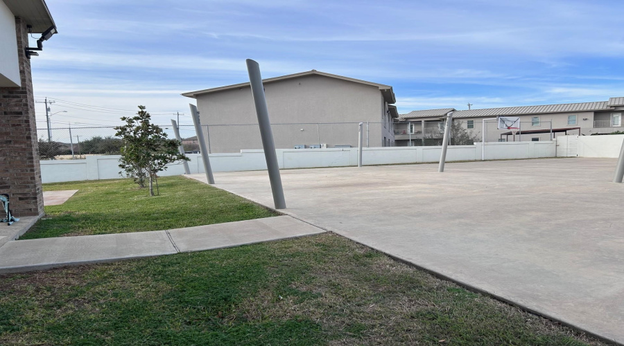 10902 International Blvd, Laredo, Texas 78045, 3 Bedrooms Bedrooms, 3 Rooms Rooms,2 BathroomsBathrooms,Residential,For Rent,10902 International Blvd,20260476