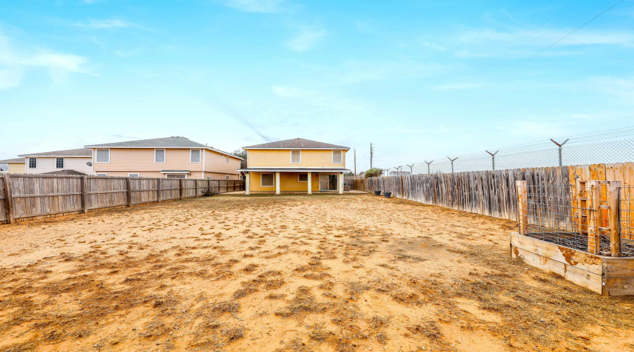 1901 Port Isabel Dr, LAREDO, Texas 78045, 3 Bedrooms Bedrooms, 7 Rooms Rooms,2 BathroomsBathrooms,Residential,For Sale,1901 Port Isabel Dr,20260478